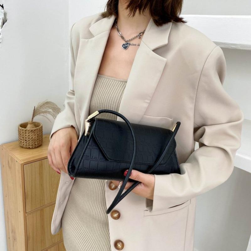 Bag Women's Spring and Summer New Trendy Fashion Crocodile Pattern Underarm Bag Indentation Crescent Shoulder Bag Oblique Span Bag