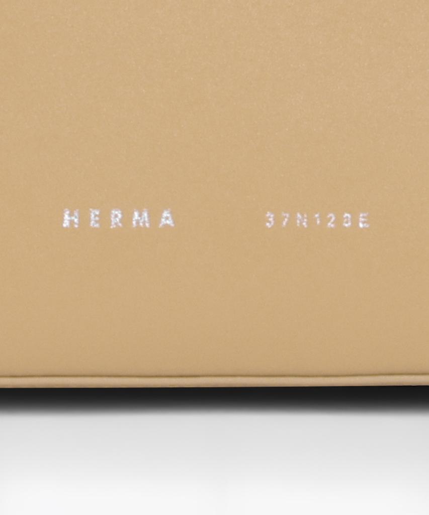 Herma Loewe 24 Top Handle Bag Dune