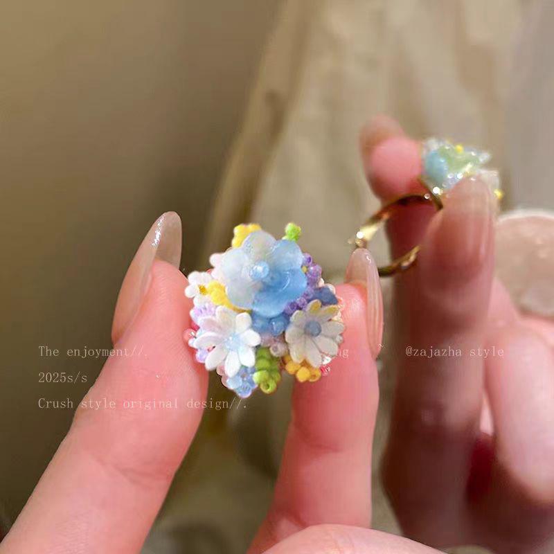Dopamine Hydrangea Flower Ring for Women - Sweet Vacation Style, Fresh & Dazzling Beaded Design