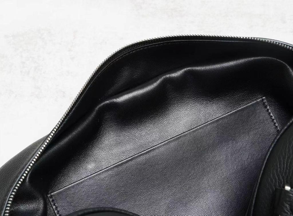 Row Family New Style Cowhide Baguette Tote - Simple Design, Underarm and Shoulder Carry, Horizontal Layout