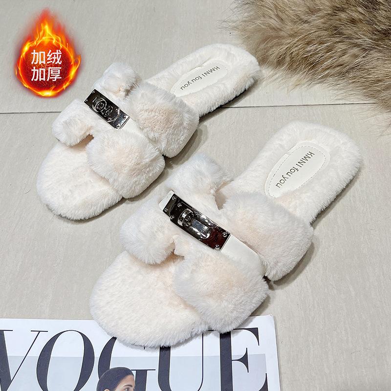 Internet celebrity fluffy slippers women wear 2025 autumn and winter new thick bottom one-word drag small fragrant trend plush slippers