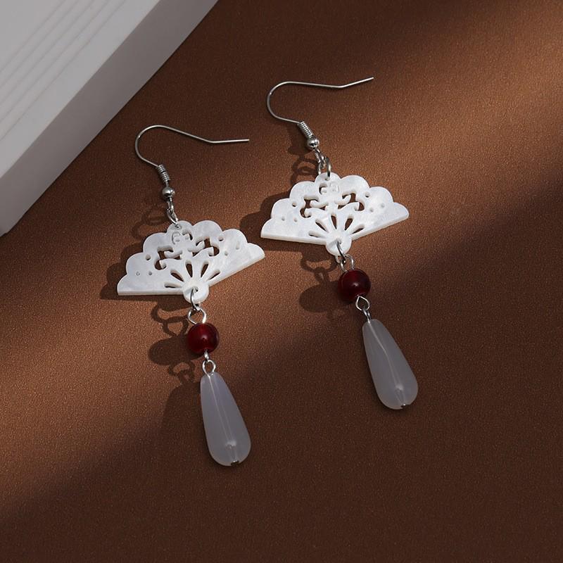 Boucles d'oreilles gland perle en forme d'éventail:  Pendentif Boucle de Paix Style Chinois Rétro pour Costumes Hanfu
