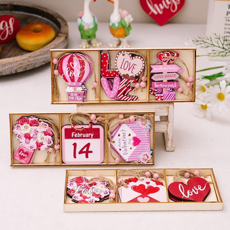 Charming Pink Wooden Love Heart Hanging Decorations For Valentine's Day Home Decor