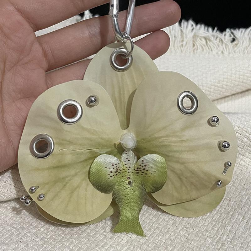 Exquisite Phalaenopsis Orchid Lily Keychain Creative Simulation Flower Bag Pendant  Backpack Decoration Accessories Gifts