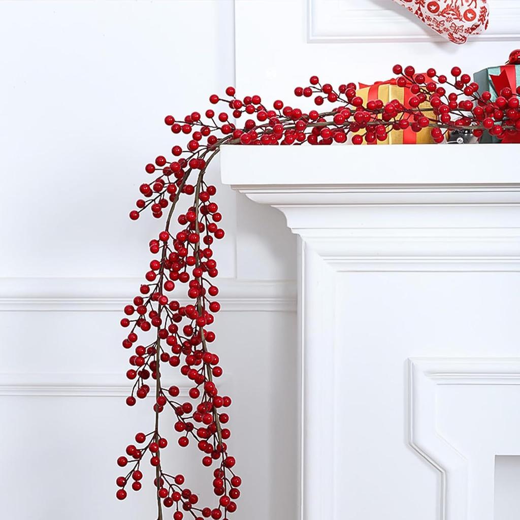 Artificial Red Raspberry Vine - Red Berry Wreath Christmas Decoration - Suitable for Holiday Fireplace Staircase Decorations