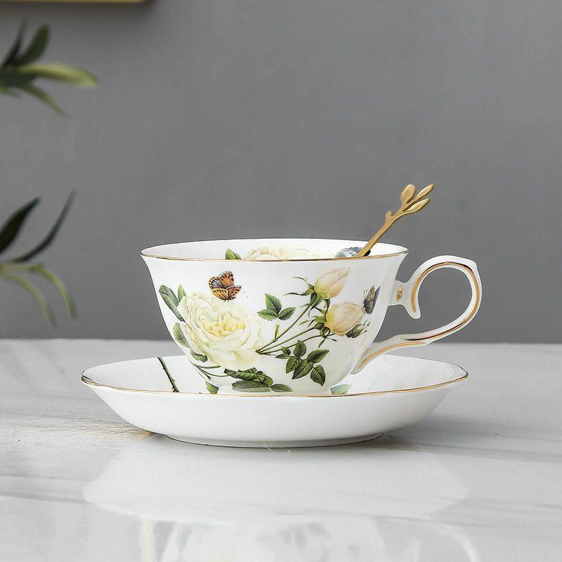 

Ceramic Coffee Cup Saucer Spoon Set Flower Tea Cups Set European Porcelain Mug and Saucer For Coffee Cups Mugs Coffeeware Gift