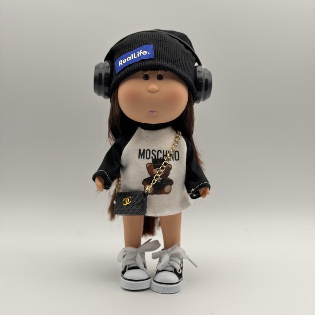 Nines Donil Mia Reversible Vinyl Toy With Dressup Accessories For Kids And Collectors