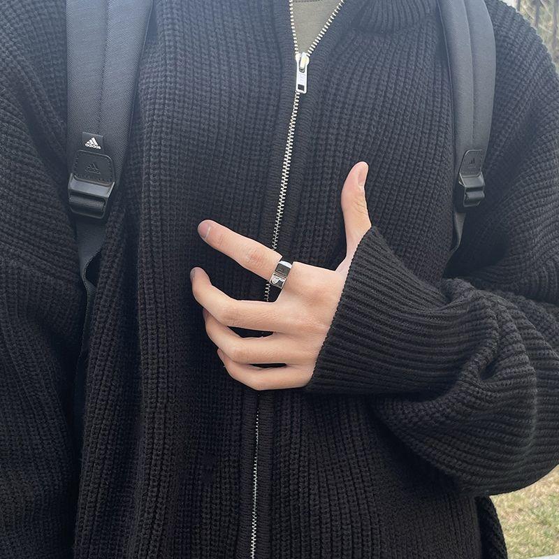 Pierścionek logo Saturn wygrawerowany vintage pierścionek vintage hip hop męski damski niszowy niepopularny modny mężczyzna ulica crack