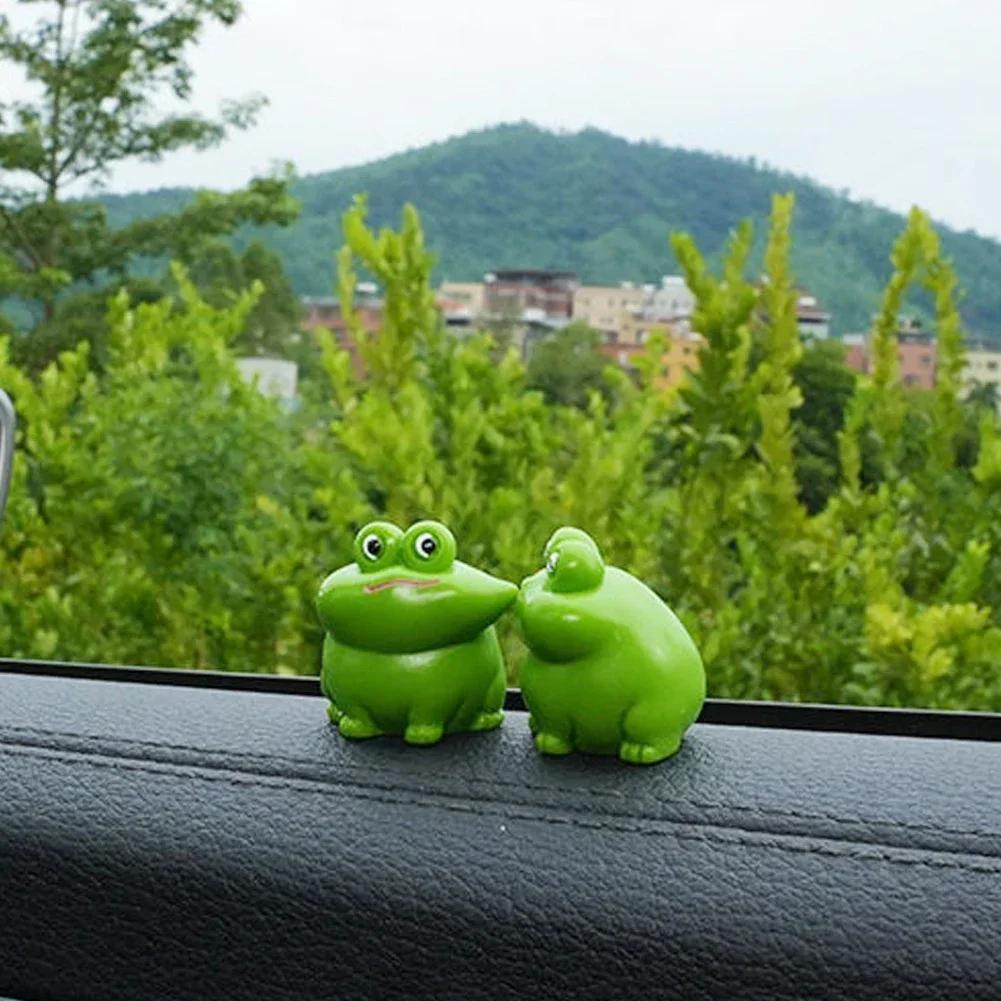 Kiss Face Rabbit Kitten Doll Car Decor Funny Resin Ducks Frogs Figurines Car Interior Dashboard Cute Car Accessories