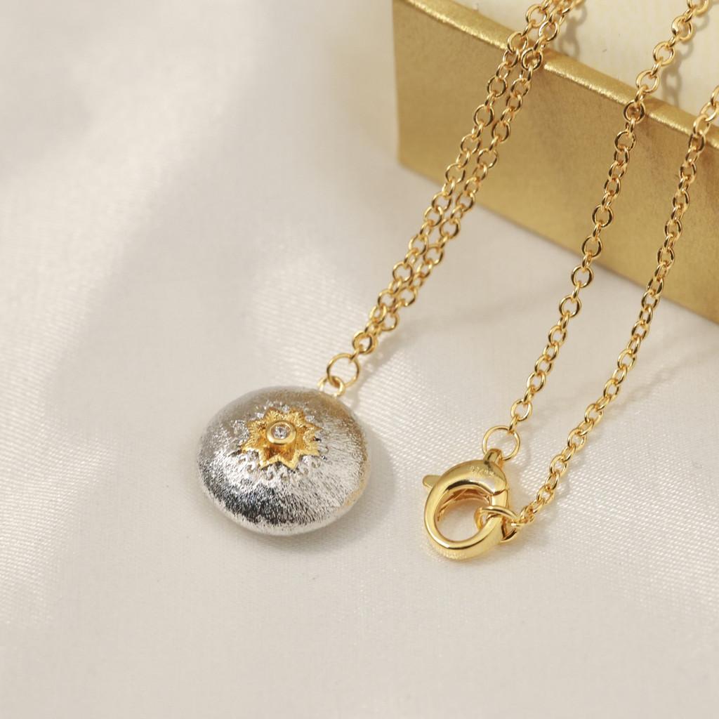 

Single Diamond Pendant Inlaid with Hexagonal Cutting Diamond High-quality Color Separation and Electroplating 40+5cm