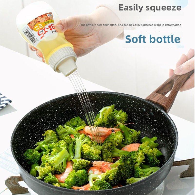ZISIZ 5-Hole Plastic Squeeze Sauce Bottle