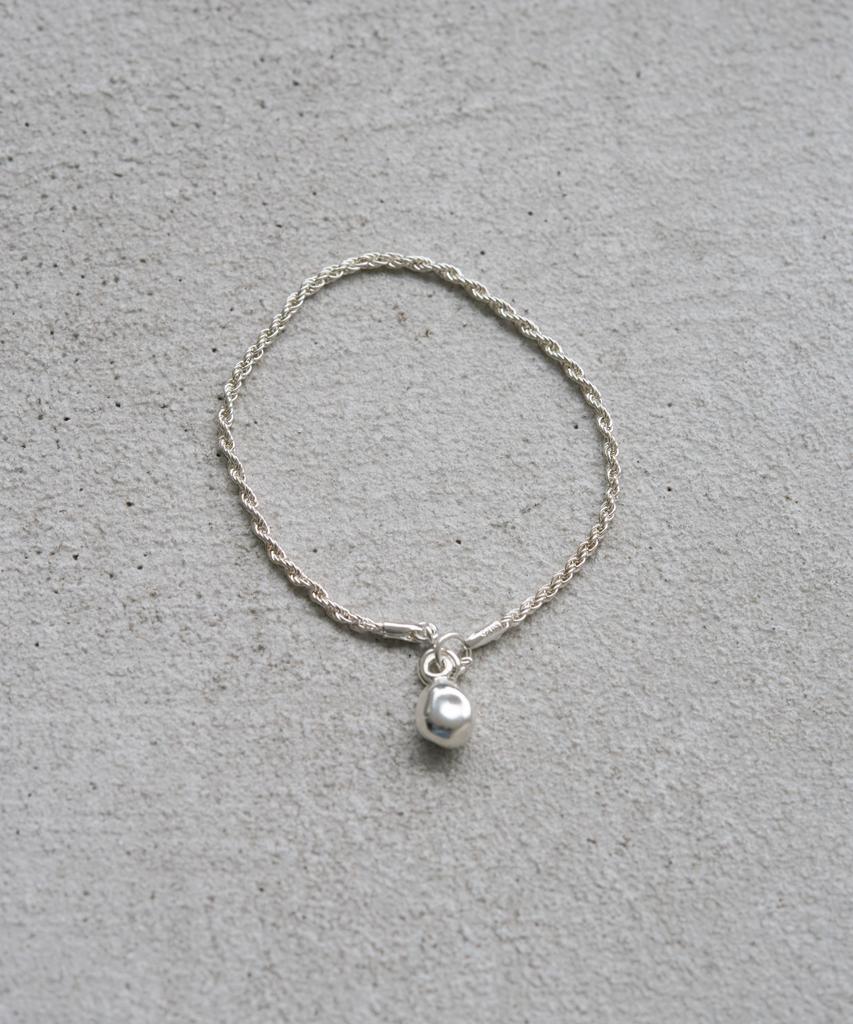 Touchéd Pebble Bracelet 02
