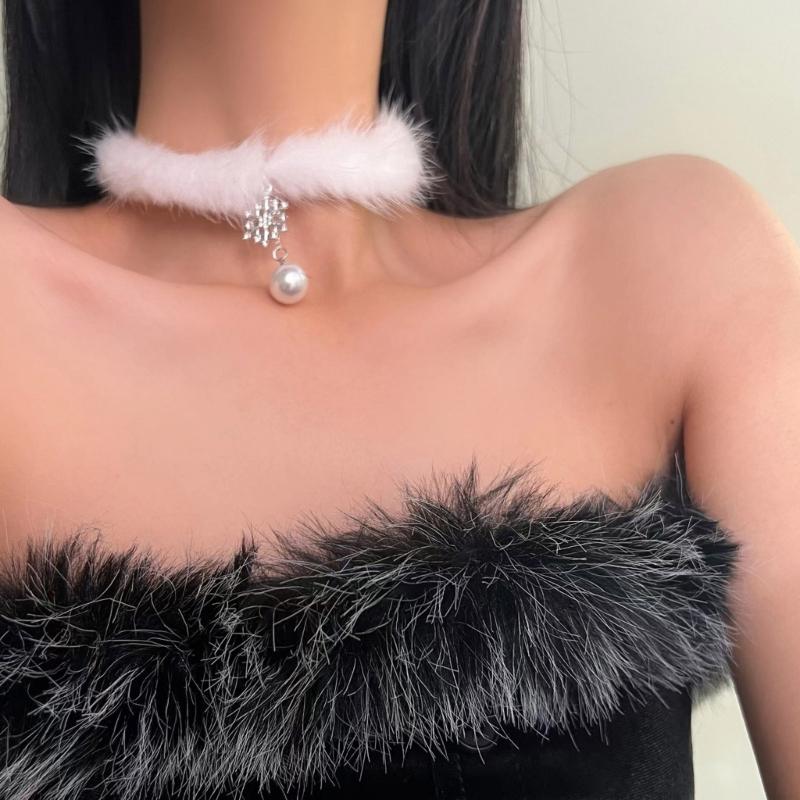 Elegant Mink Hair Plush Choker for Women Fashion Christmas Snowflake Pearl Pendant Necklace Wedding Party Jewelry Gift
