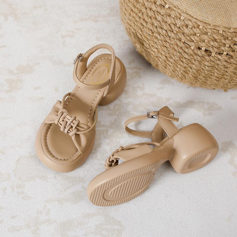 New thick-soled one-word sandals for women's summer wear comfortable high heels for women's thick heels
