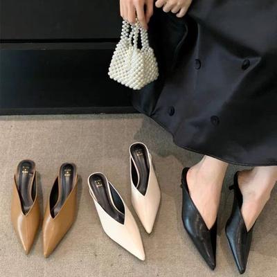 Modedesigner 2025 Frühling Neue Marke Damen Slipper Spitzschuh Slip-on Damen Pantoletten Dünner Niedriger Absatz Outdoor Kleid Sandalen Schuhe