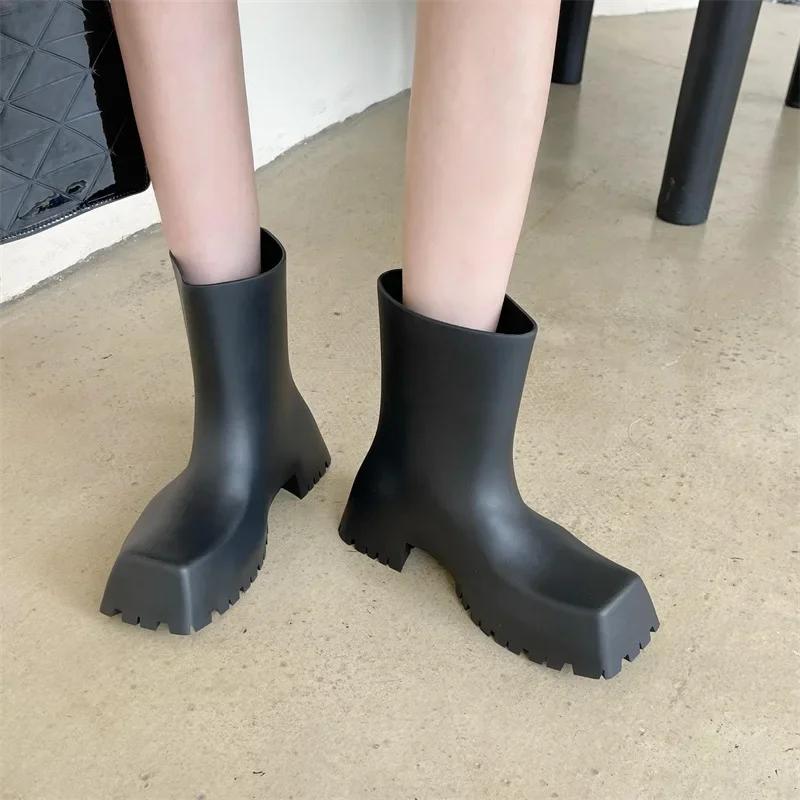Luxury Women Boots Designer Boots Waterproof Non-slip Short Boot Square Toe Soft Leather Comfy Women Platform Rain Boots