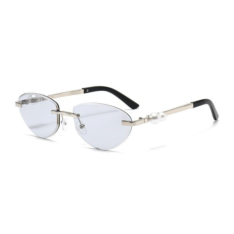 Cat Eye Sunglasses Women Trendy Fashion Uv400 Protection For Summer Outings Silver Light Gray