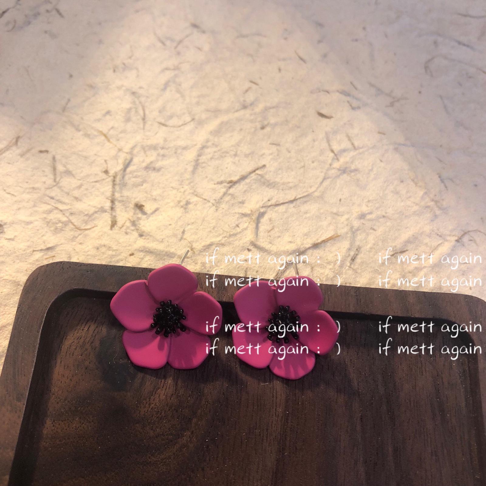 

Dried Plum Matte Flower Earrings - Retro Sweet Hong Kong Style with 925 Silver Needle