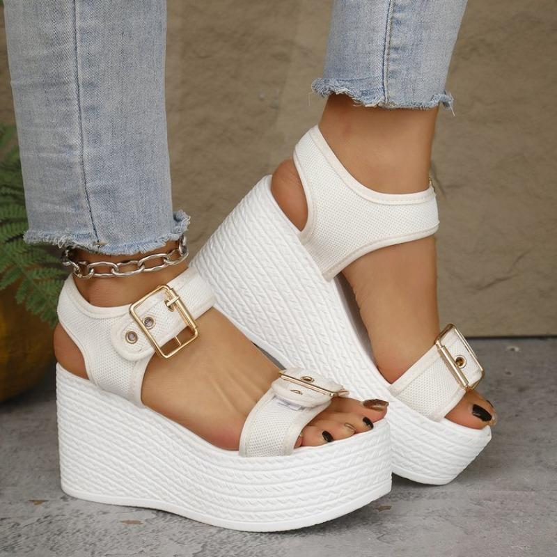 Large size thick-soled waterproof table sandals for women's summer new belt buckle with wedge sandals for women