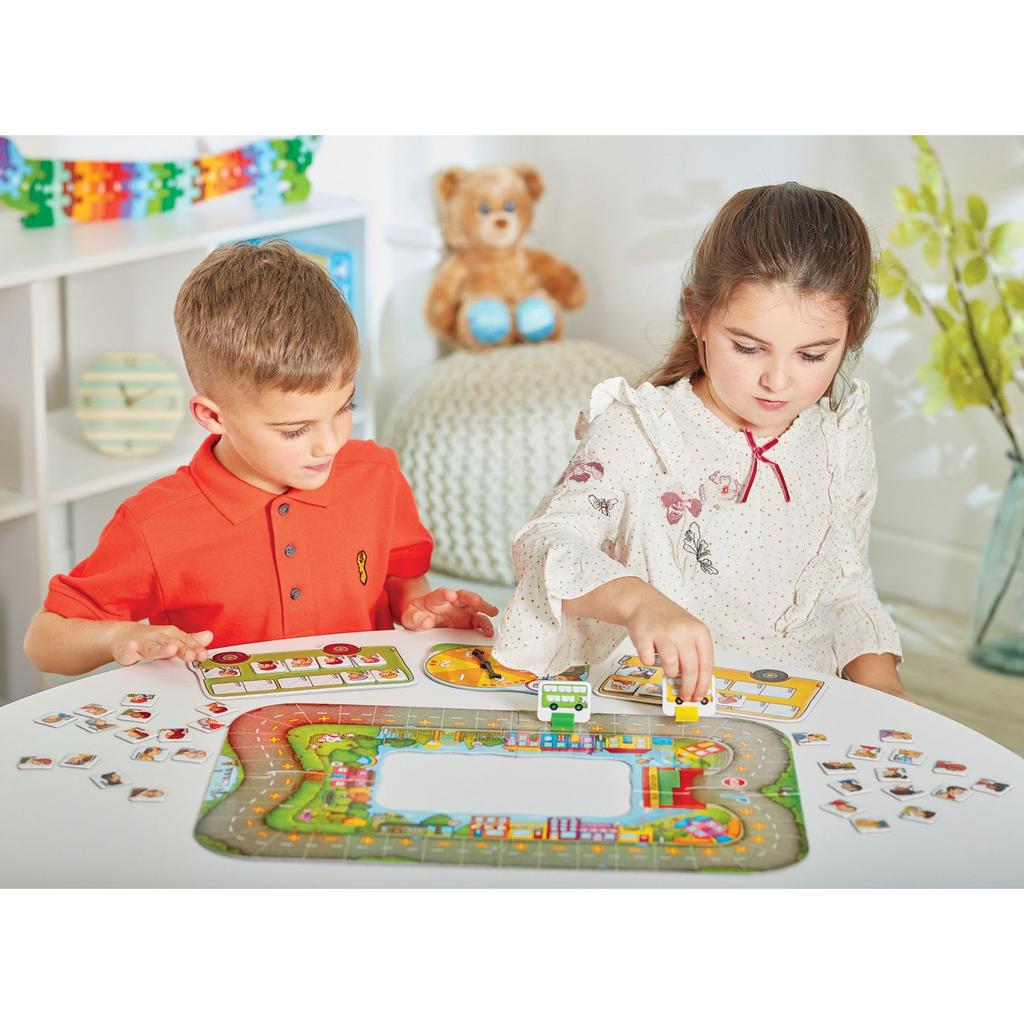 Orchard Toys Hračky Bornelund Orchard Hračky pro děti od 4 let s autobusovou zastávkou OC032 (HRAČKY DO SADU)