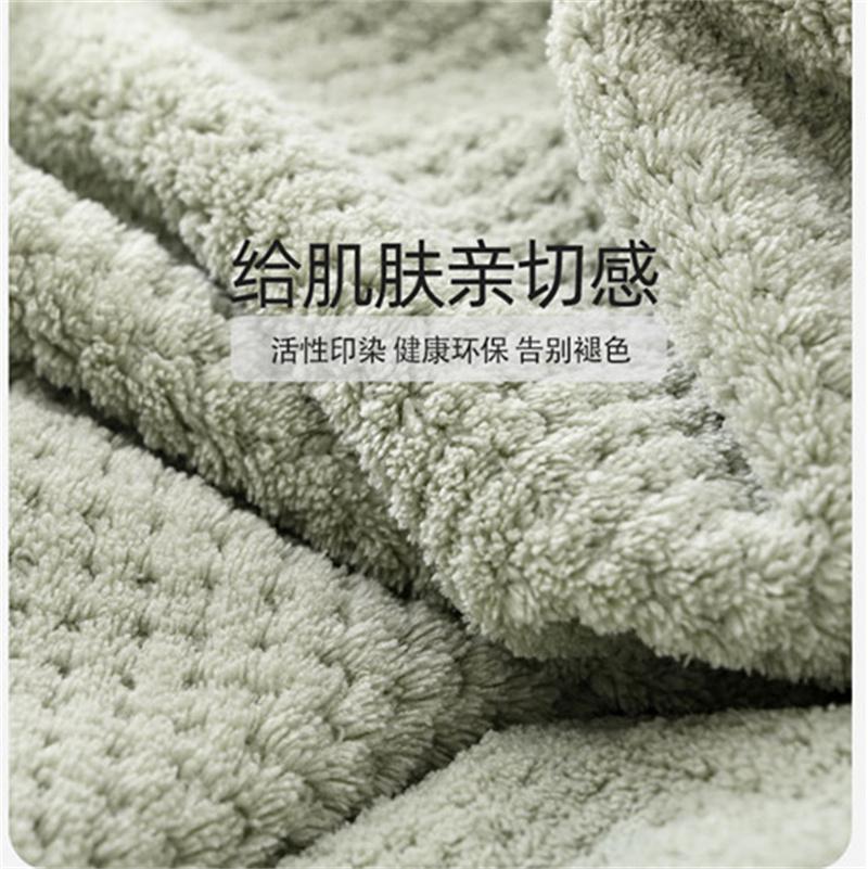 New Pineapple Big Towel Coral Plush Face Wash Soft, Water Absorbent, Non Hair Falling Bath Towel Sports Beach Towel