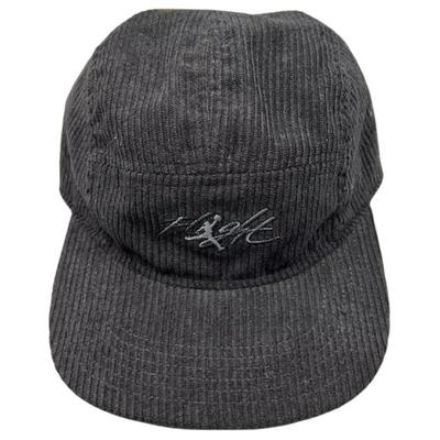 Nike Design loga Baseballová čepice z recyklovaného polyesteru a bavlny Unisex čepice Černá FV5297-010