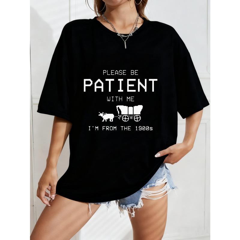 

Vintage Black Oversized T-Shirt with Retro Ox-Cart Print – PLEASE BE PATIENT Fun Nostalgic Slogan Top XXXXL чорний