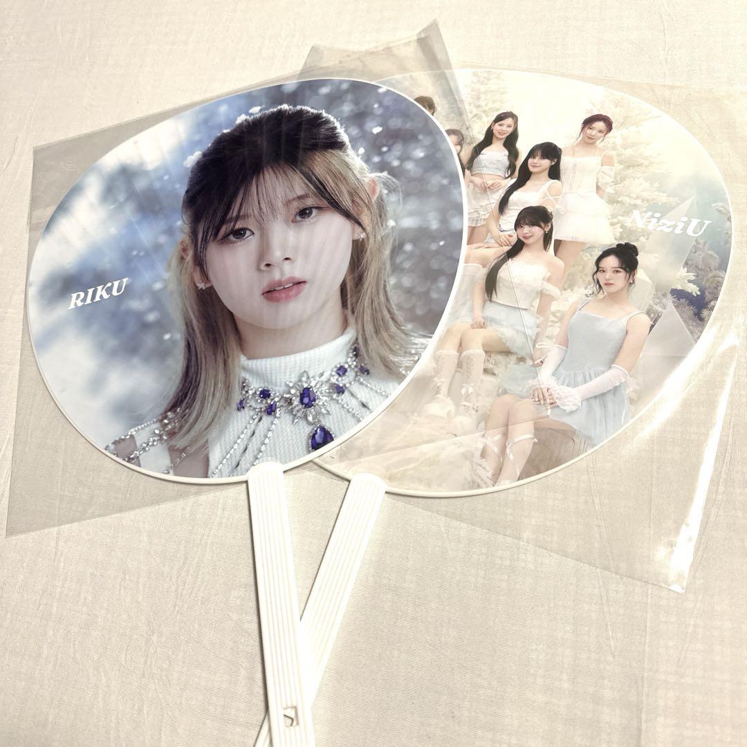 

[USED] NiziU fans (2)