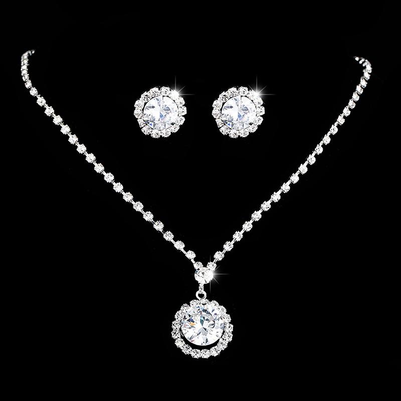 

Sparkling Zircon Necklace Earrings Bracelet Kit Bright Claw Chain Pendant