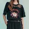 MAXZA Lace Block Emblem PrinT T shirT zc06qT029on