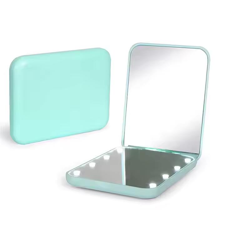 Girl's Gift Promotional 2X Magnifying Plastic Small Pocket Mini Led Lighted Vanity with Mirror for Night Use