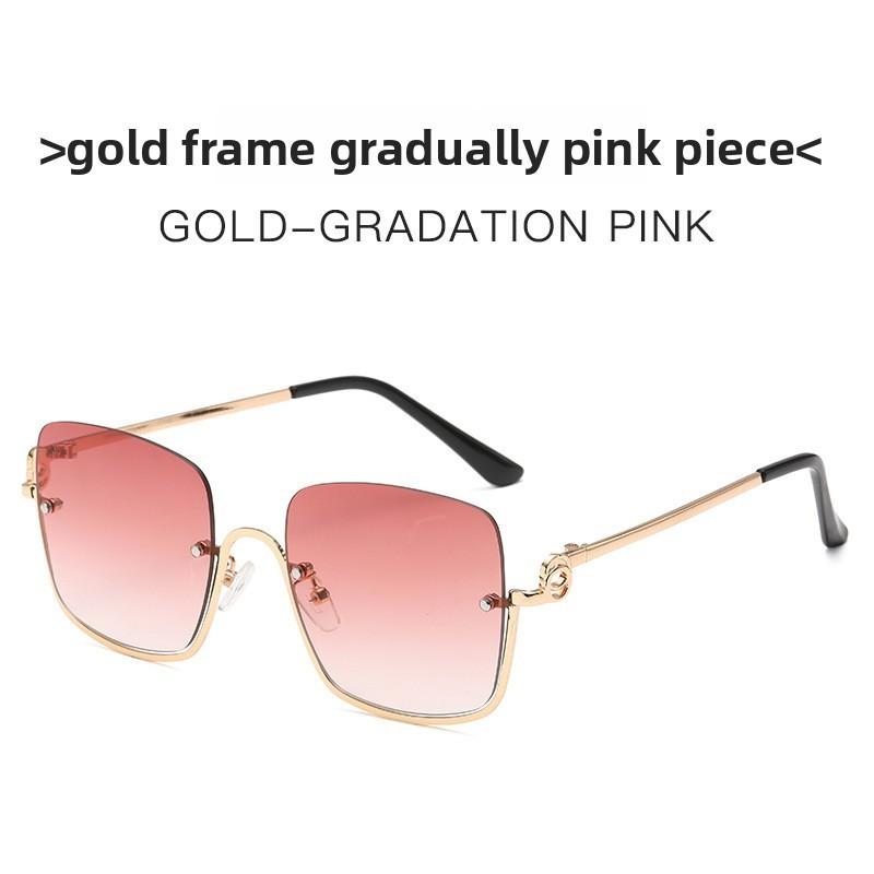 Fashion Square Sunglasses For Women With Uv400 Coating And Metal Frame For Casual And Chic Looks GoldFramePinkGradient