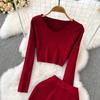 Retro Fashion Suit Spice Spice Style Round Neck Short Top + High Waist Slit Knit Skirt Two Piece Set