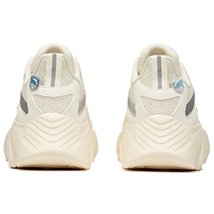 Anta Running Collection Vintage Low top Running Shoes Women's Light Beige White 922035583-1