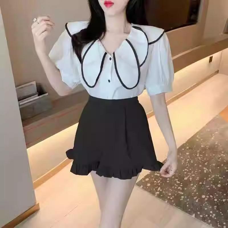 Podzim 2024 Dámský plisovaný šortkový oblek s volánky se širokými nohavicemi – Korejský styl ležérní volný střih