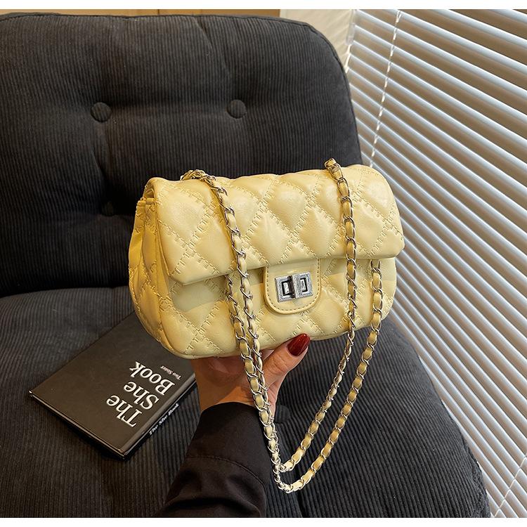 Rhombus chain bag women's new summer niche shoulder messenger bag versatile small square bag