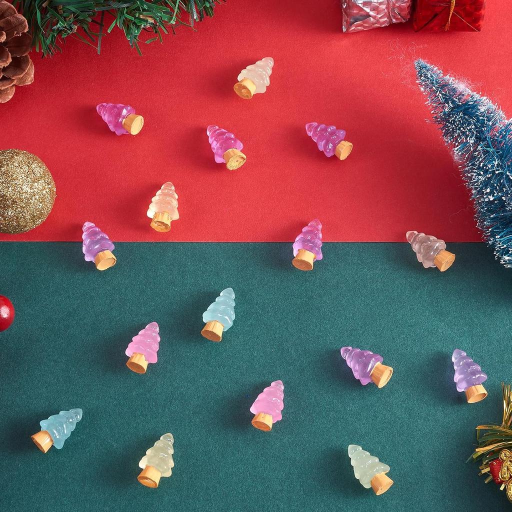 10 / 20PCS Luminous Christmas Tree Glow In Dark Mini Resin Decor Ideal For Random Color DO-IT-YOURSELF Fairy Garden Party Present