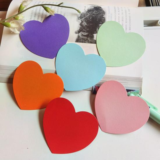 

Heart-Shaped Wish Tree Tags - Blank Holiday Message Cards