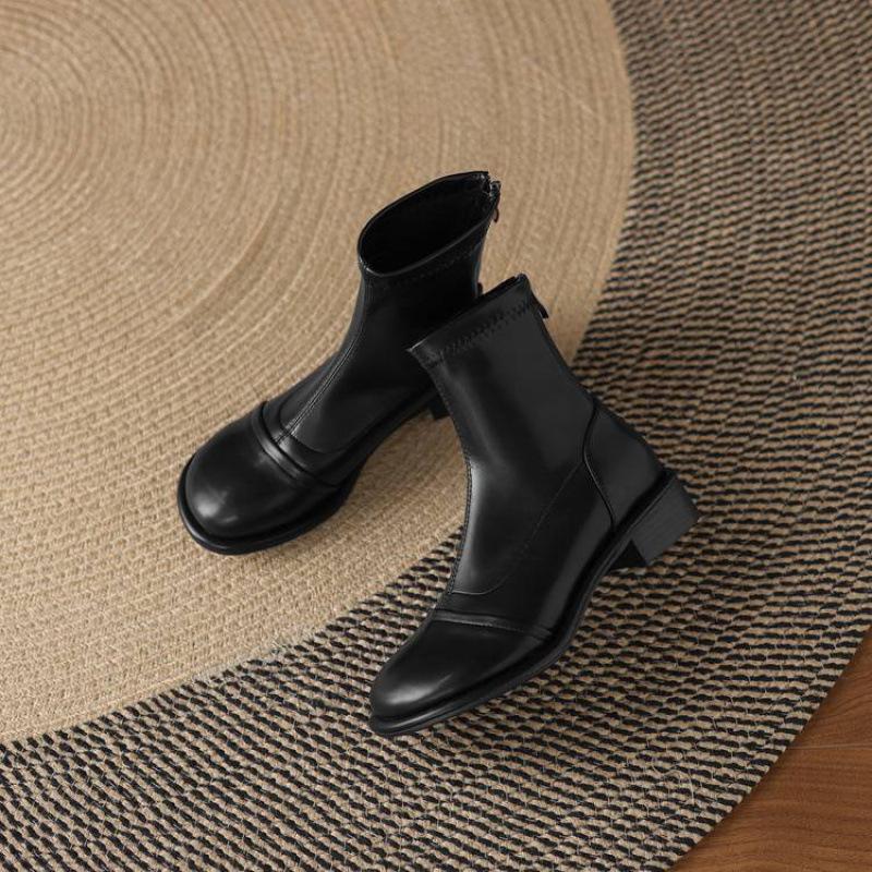 

Autumn and winter women s leather Martin boots solid color low heel large size women s boots square heel rubber sole new round head medium boots 39