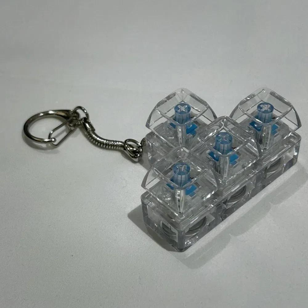 Relaxing 4/5 Keys Finger Keyboard Stress Relief Gadget Fidget Keychain Pass The Time Button Keycap Keyboard Caps Adult