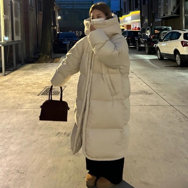 Neue Winter-Puffs Weiche Baumwollwattierte Jacke Mädchen Lang Über das Knie gesteppt Locker Wattierter Mantel