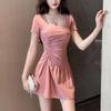 Einfarbige Falten-Quadratkragen-Sexy Sommerkleid mit taillierter Taille und A-Linien-Rock