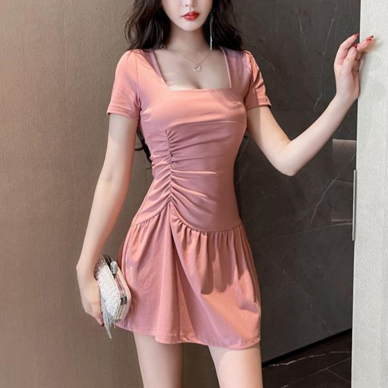 Einfarbige Falten-Quadratkragen-Sexy Sommerkleid mit taillierter Taille und A-Linien-Rock