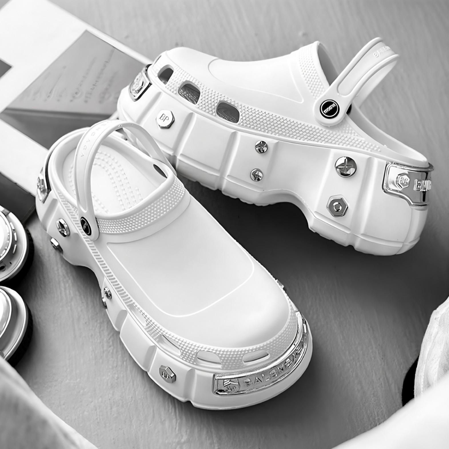 

Unisex 9cm Height Boost Thick Sole Sandals, Odor-Resistant with Closed Toe Design EUR 44-45