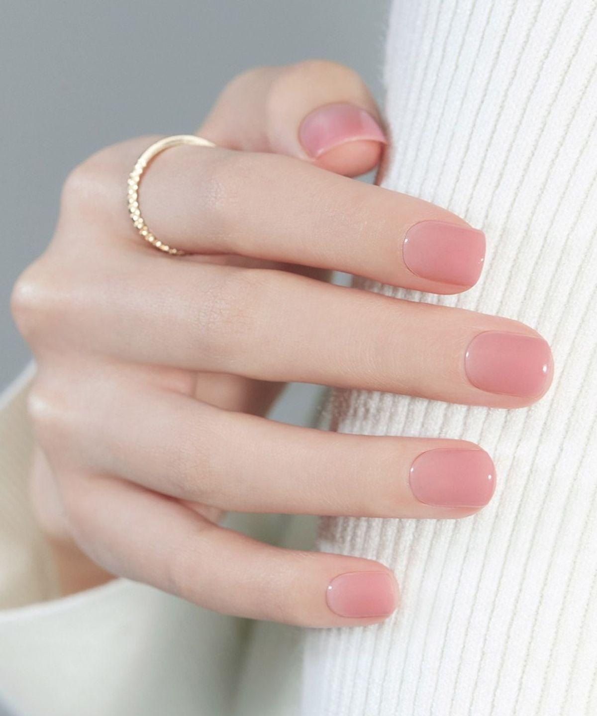 Dashing Diva Magic Press Bare Pink (Short Square) Nail Tips
