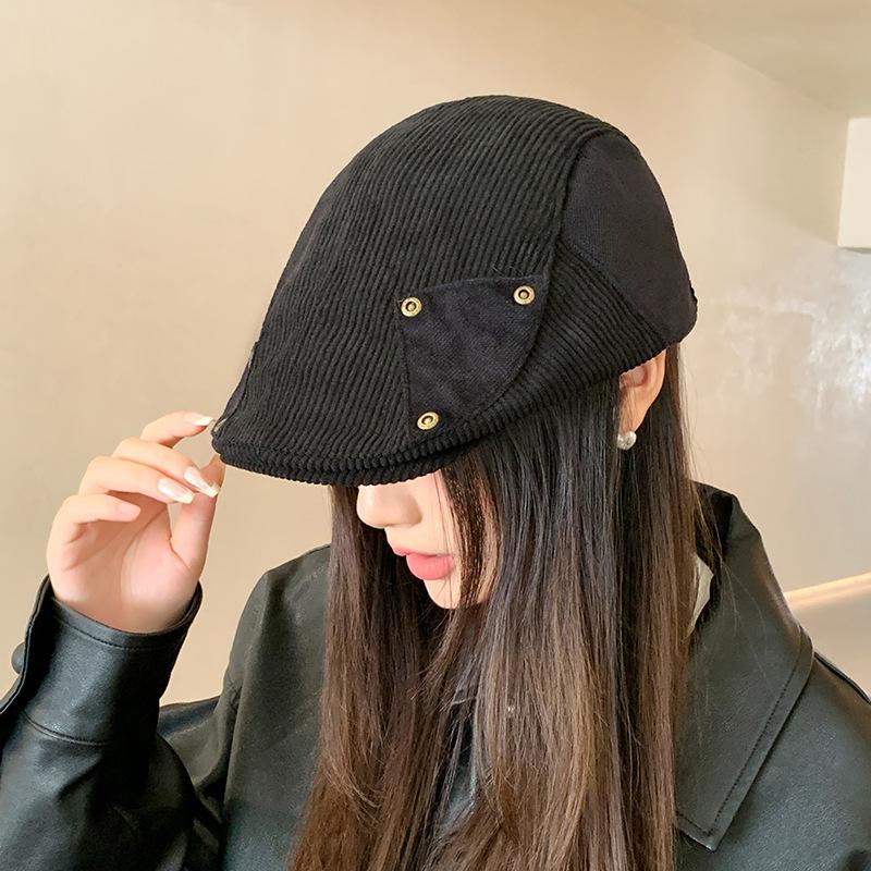 Women Maillard Style Rivet Forward Hat Autumn and Winter Sweet and Cool Positive and Negative Two-watch Newspaper Beret British Retro Beret