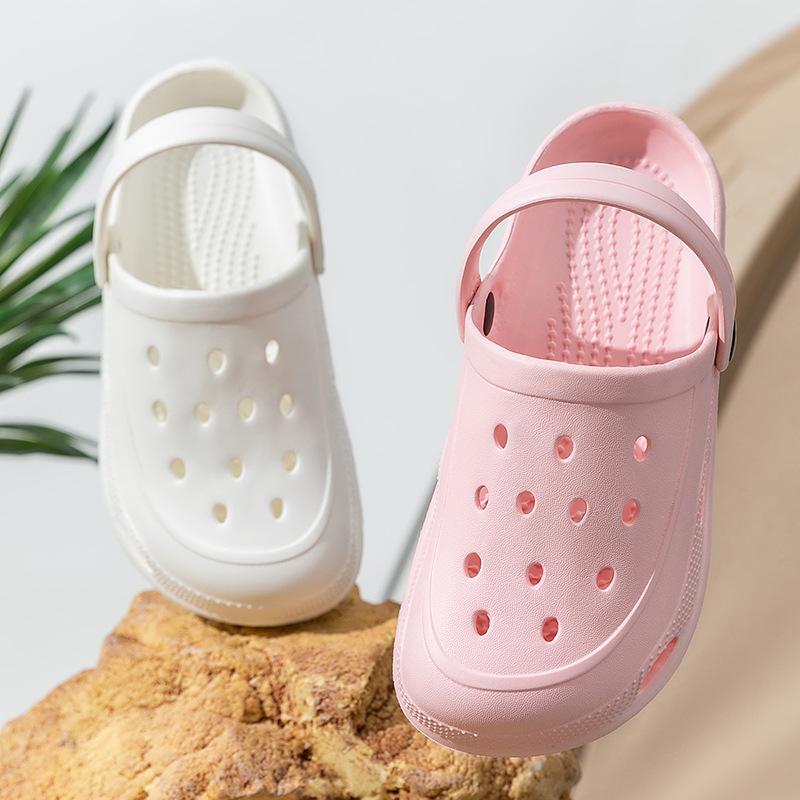 New Crocs Outerwear Shoes, Anti-slip and Deodorizing Thick-soled Beach Sandals and Slippers