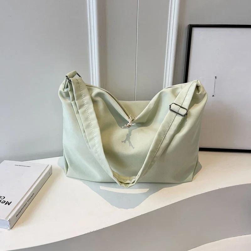 Große Kapazität Nylon Volltonfarbe Reißverschluss Umhängetasche Mode Lässig Schultertasche Weiche Einfache Beliebte Handtasche