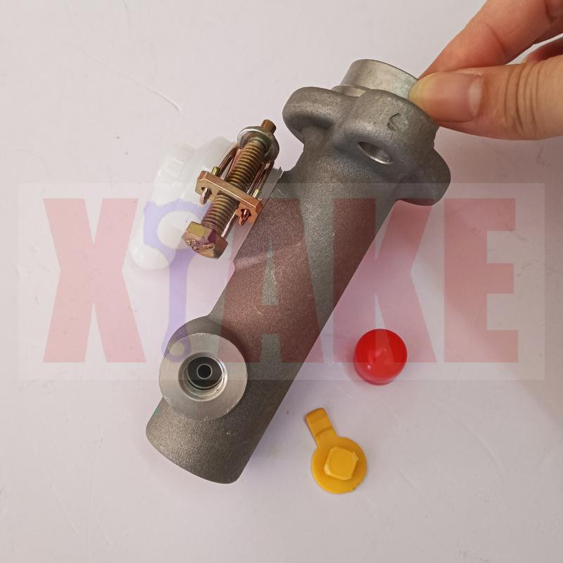 Clutch Master Cylinder for Yuejin NJ1063 1605Z56-100B