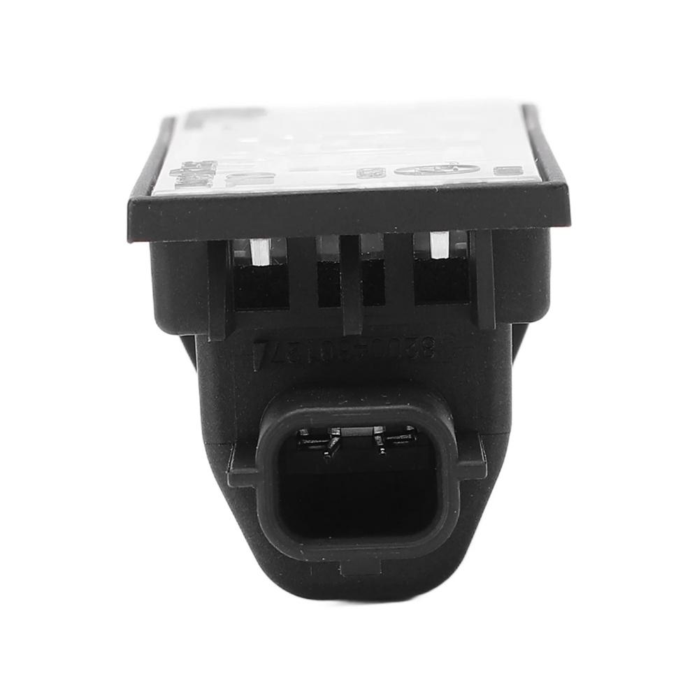 Rear Number Plate Light For Renault Master Megane Trafic Clio Laguna 8200480127